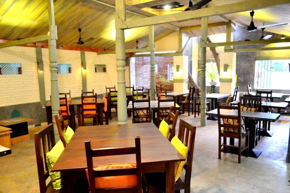Morning Star Resorts Negombo Extérieur photo