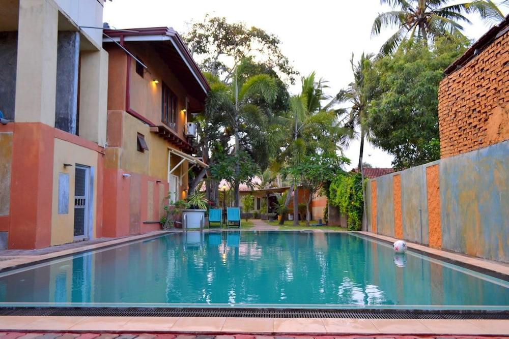 Morning Star Resorts Negombo Extérieur photo