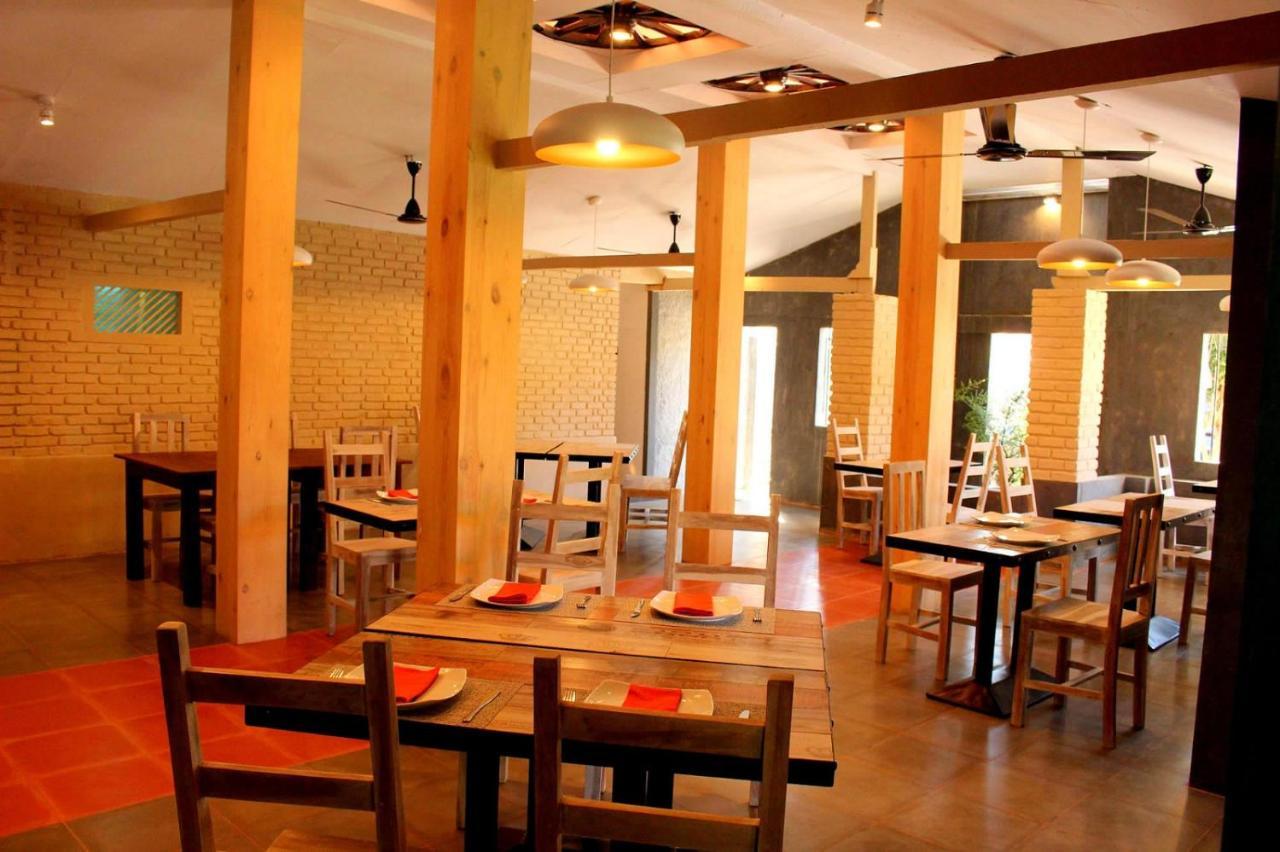 Morning Star Resorts Negombo Extérieur photo